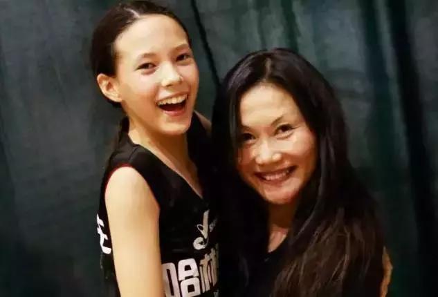 天才少女16天夺三金，弃美籍入中籍：我不是洋娃娃，我是中国人