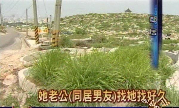 45岁女歌手被弃尸公墓？上身赤裸下身凌乱，多处刀伤死亡超一周
